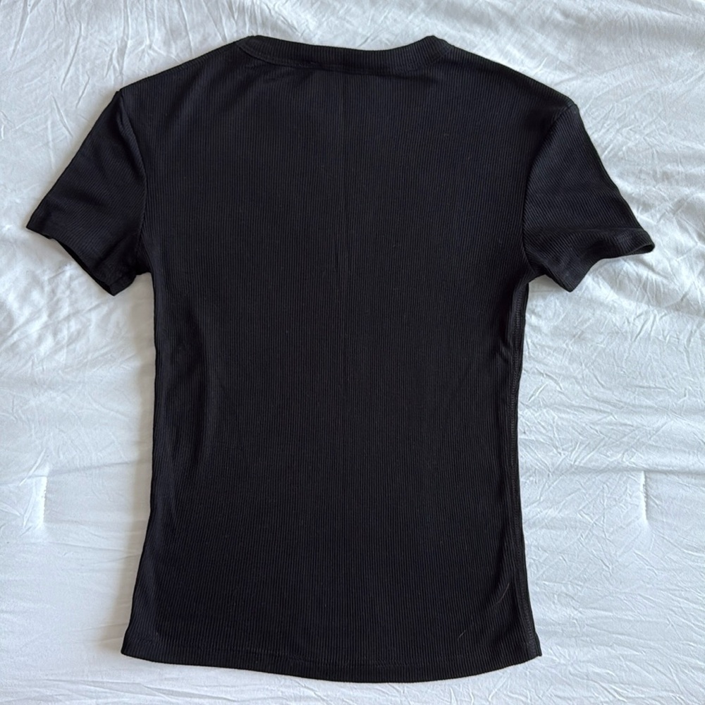 Zara Basic Ribbed Tee (Black) - Picture 2 of 2